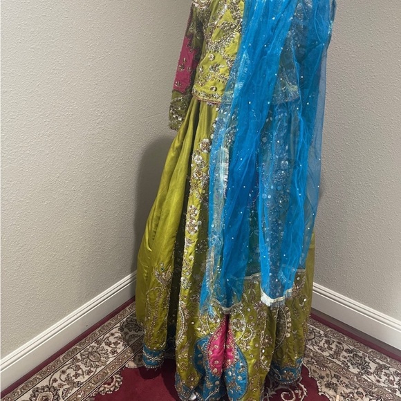 COPY - Pakistani wedding dress - Picture 9 of 9